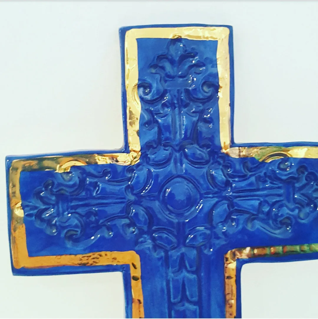 Avignon ceramic wall cross in Royal Blue and Gold