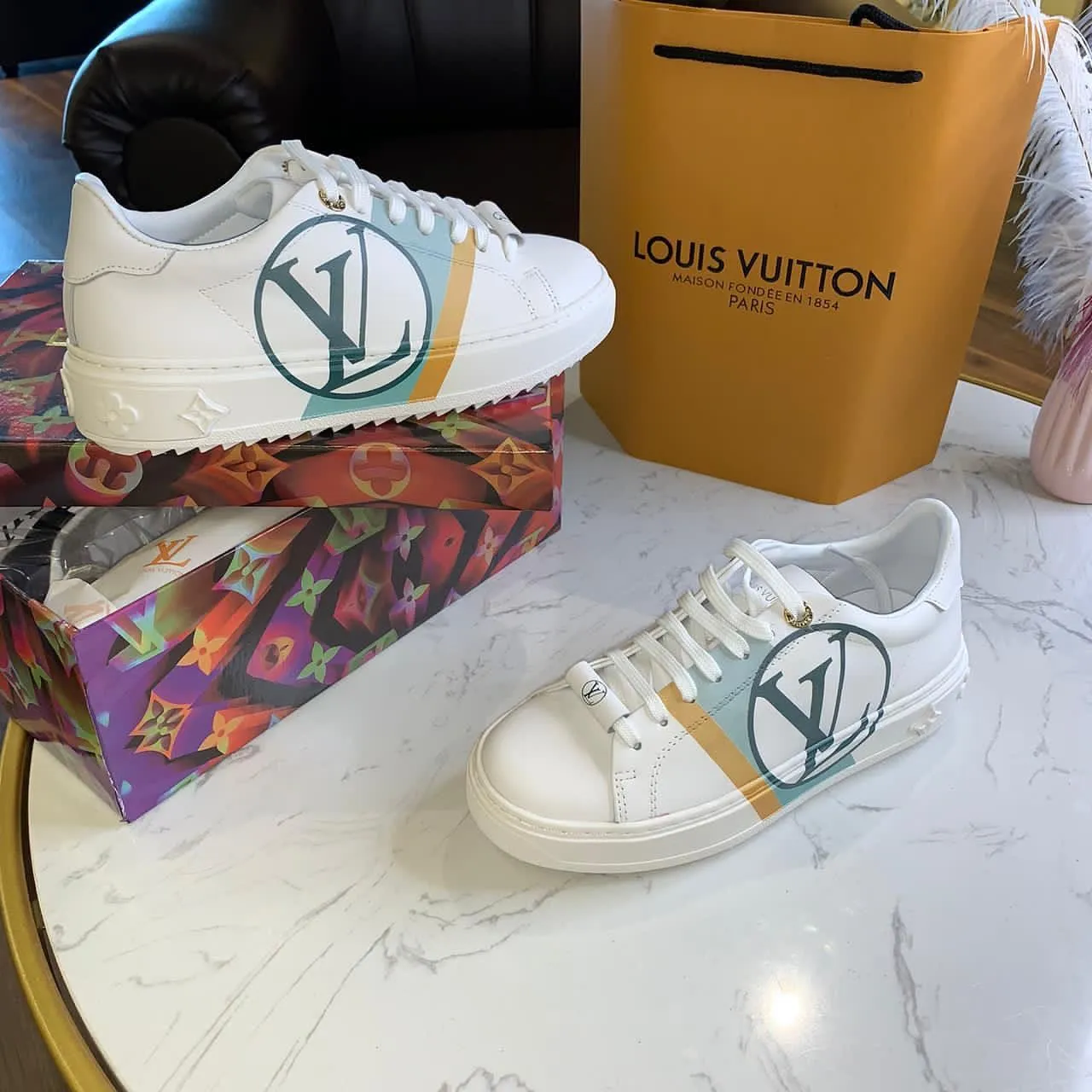 Luxury Sneakers - LOV - 6094