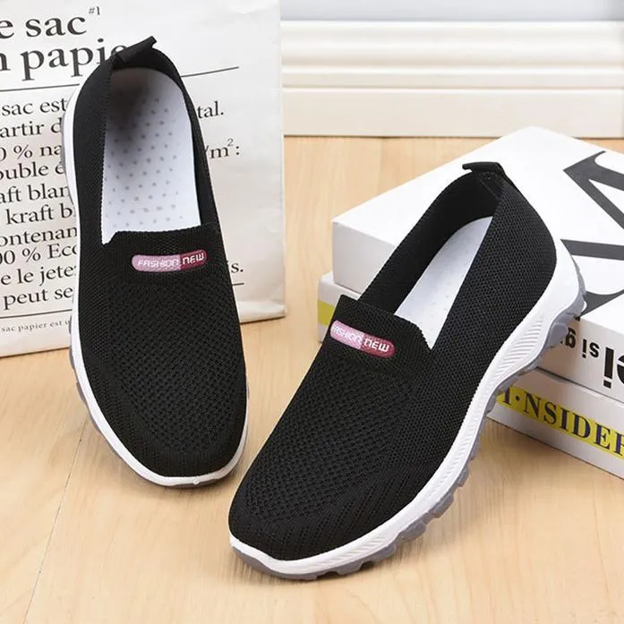 Slip on comfortable knit women running shoes