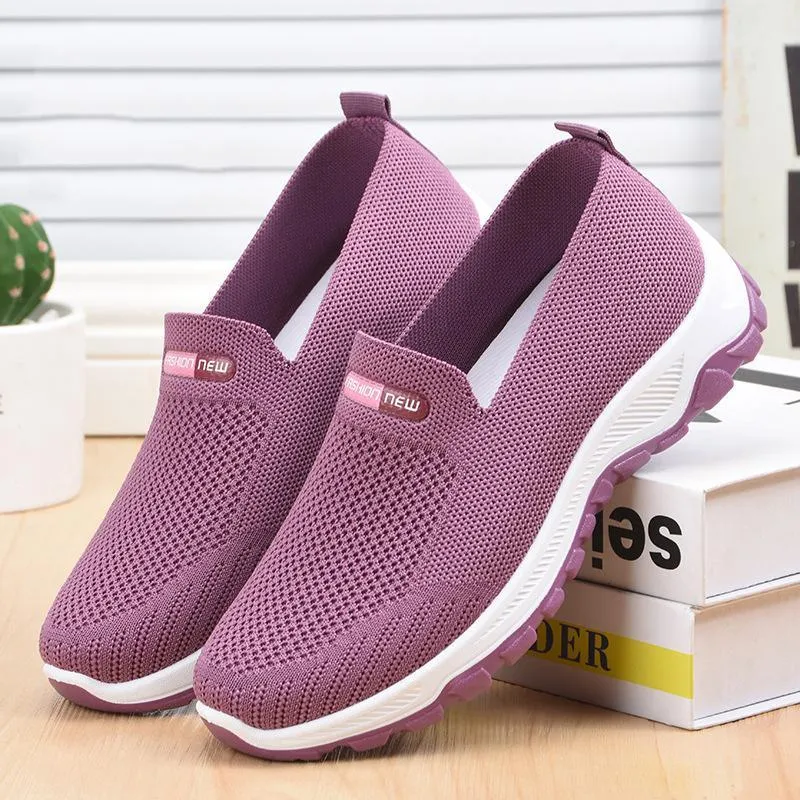 Slip on comfortable knit women running shoes