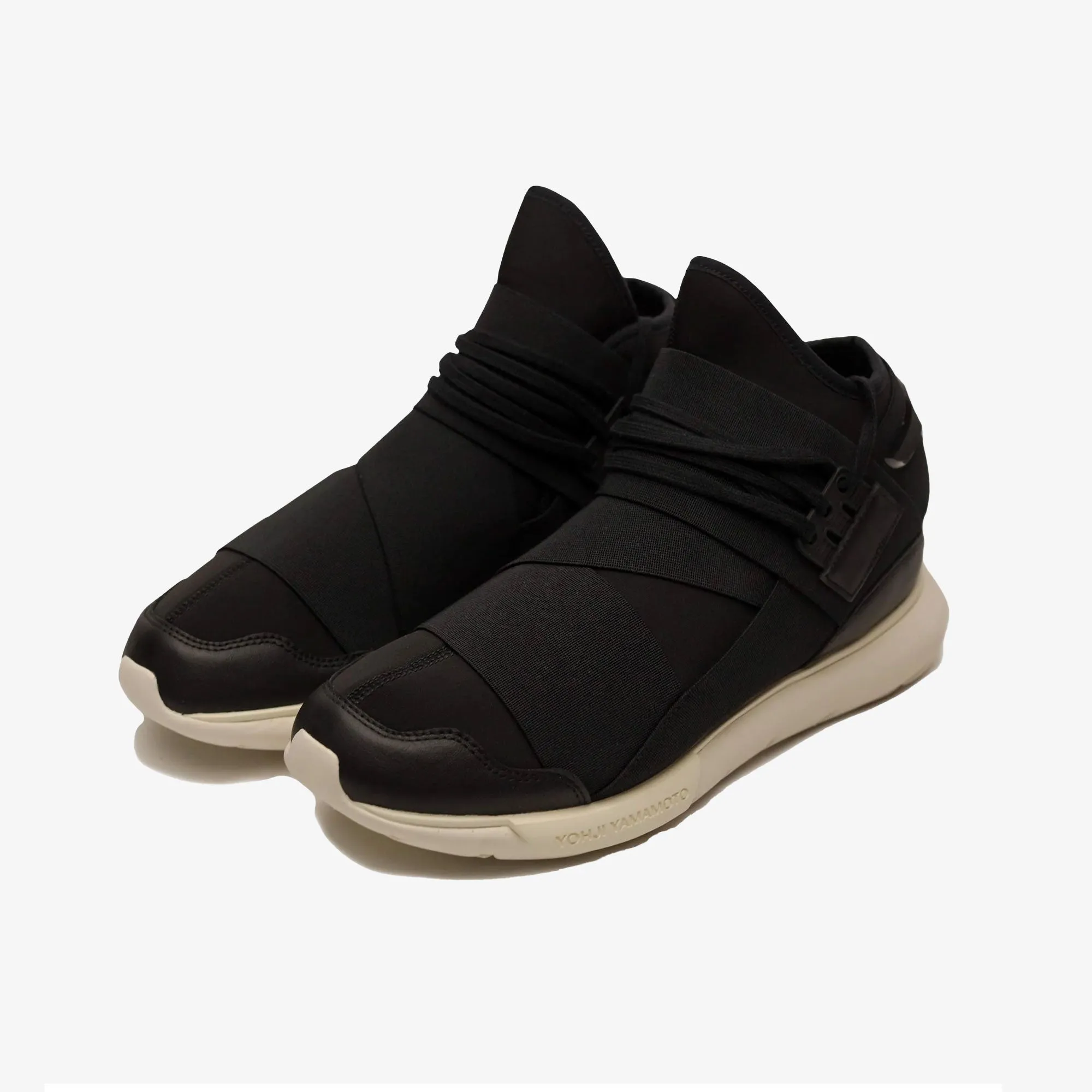 Y-3 | QASA  { BLACK/BLACK/OFF WHITE